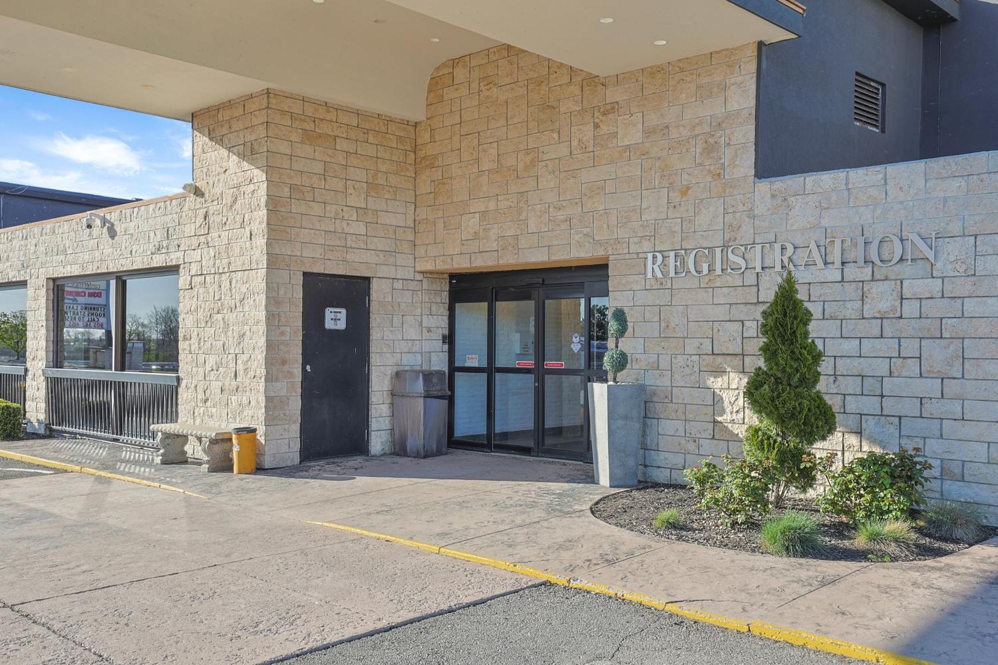 The Ramada By Wyndham 3* Jordan