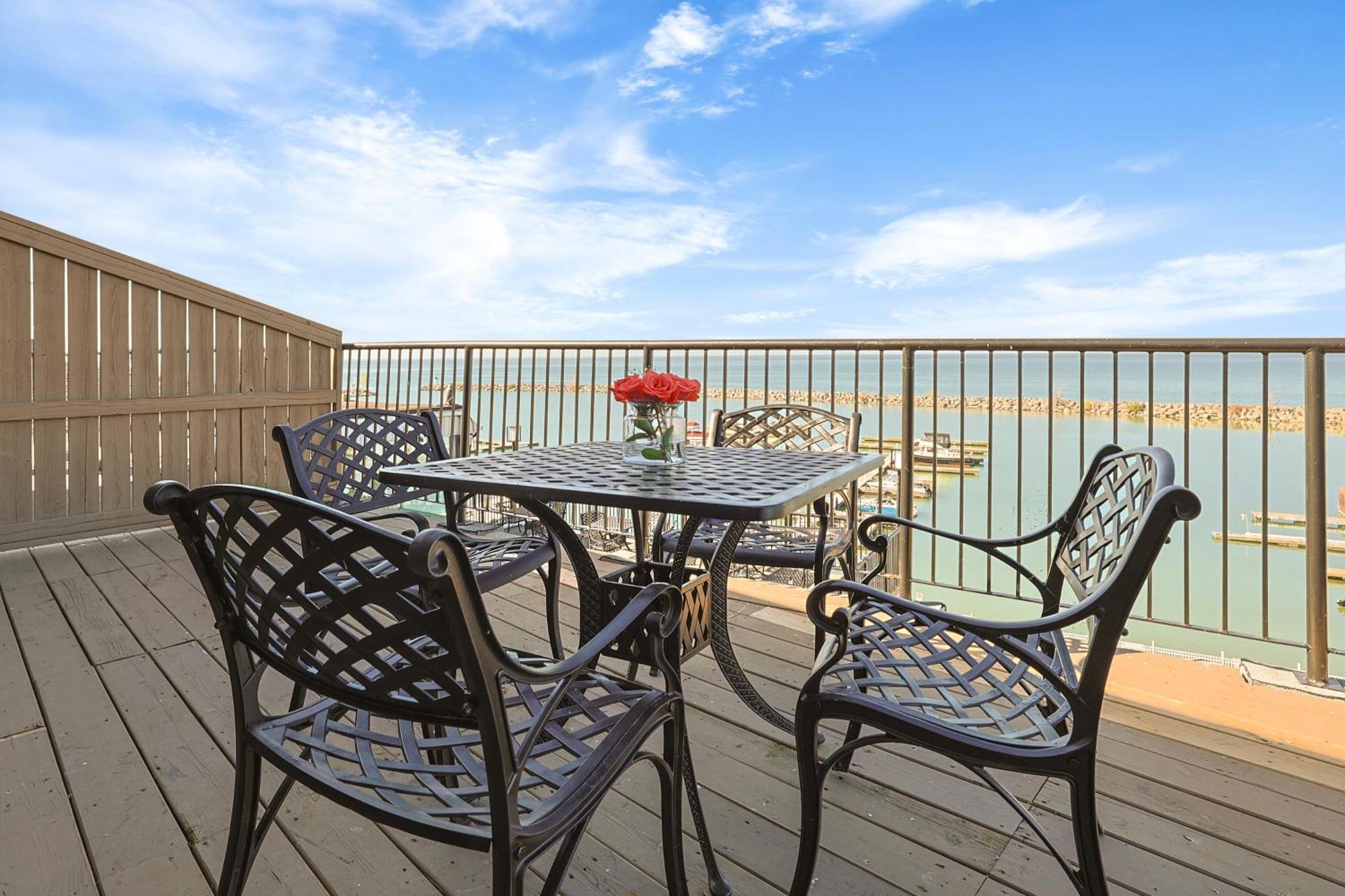 Hotel The Ramada By Wyndham